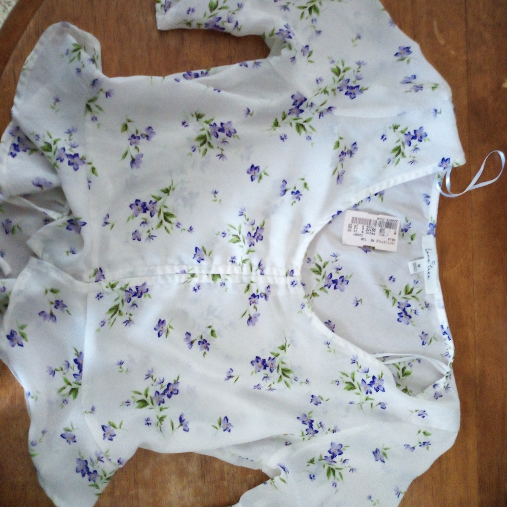 A very pretty shirt